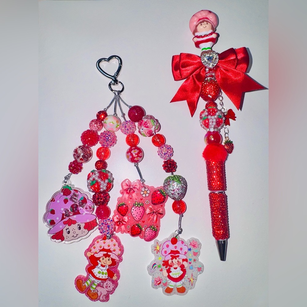Strawberry Junk Charm & Fancy Pen